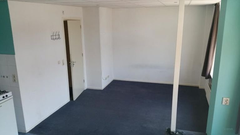 Studio on the Schrans with private kitchen - Image 5