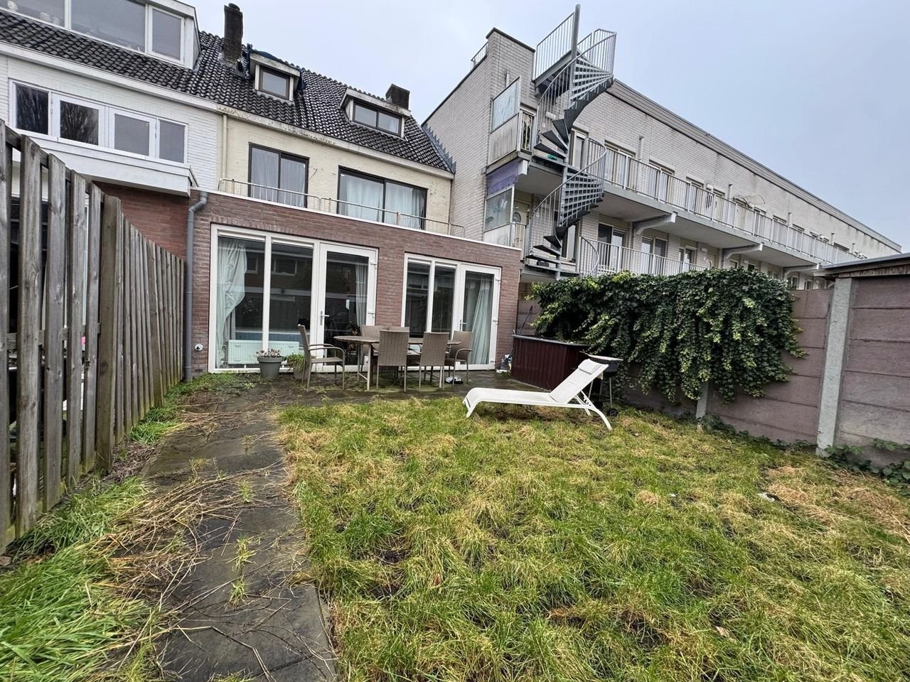 Benedenwoning met kookeiland en tuin - Afbeelding 21
