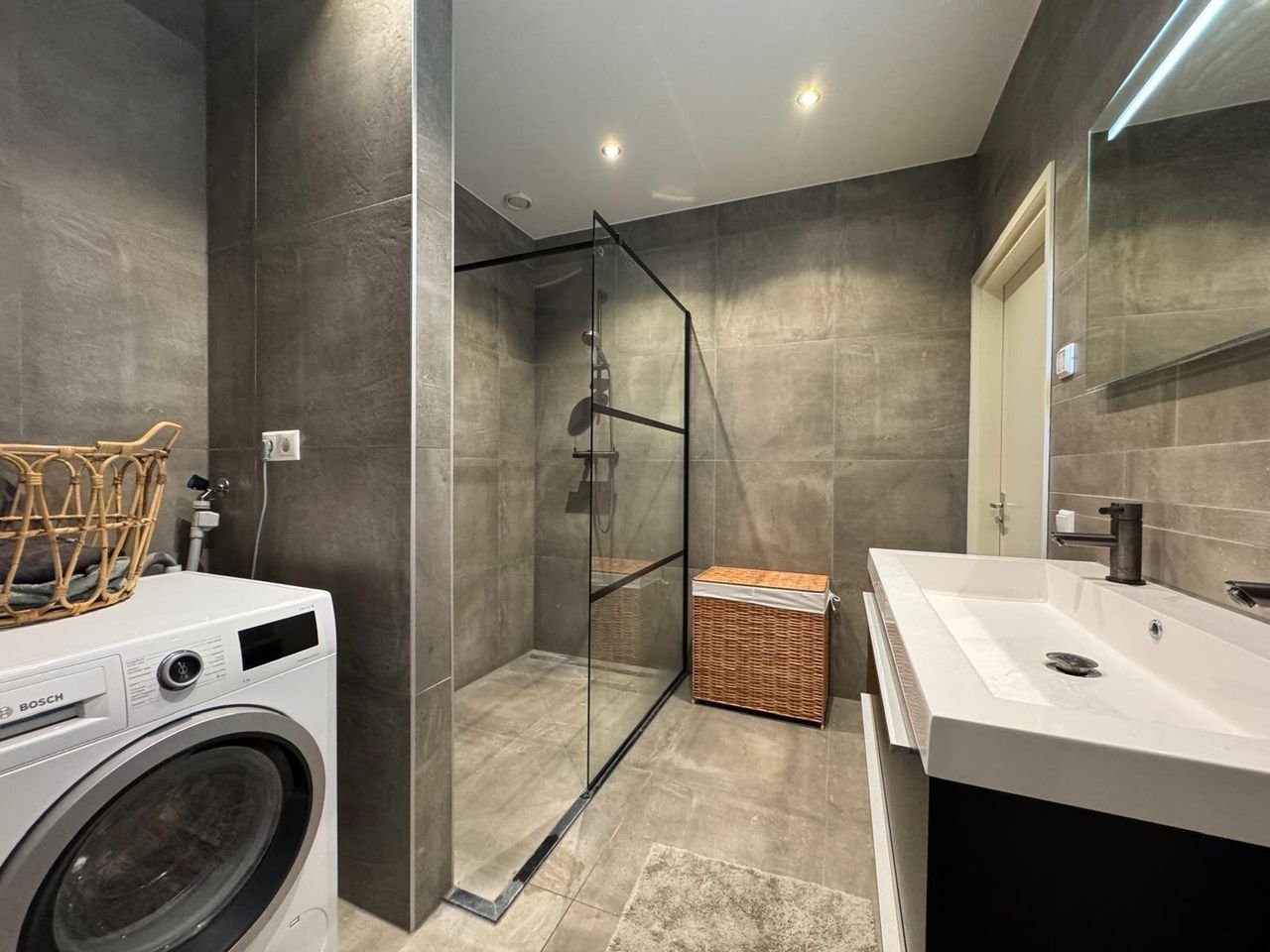 Benedenwoning met kookeiland en tuin - Afbeelding 13