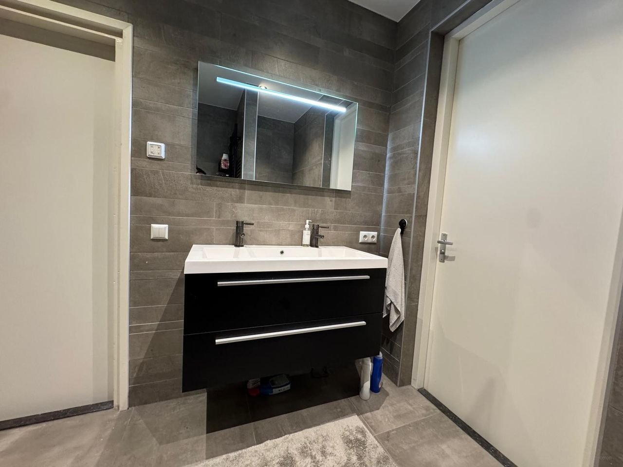 Benedenwoning met kookeiland en tuin - Afbeelding 12