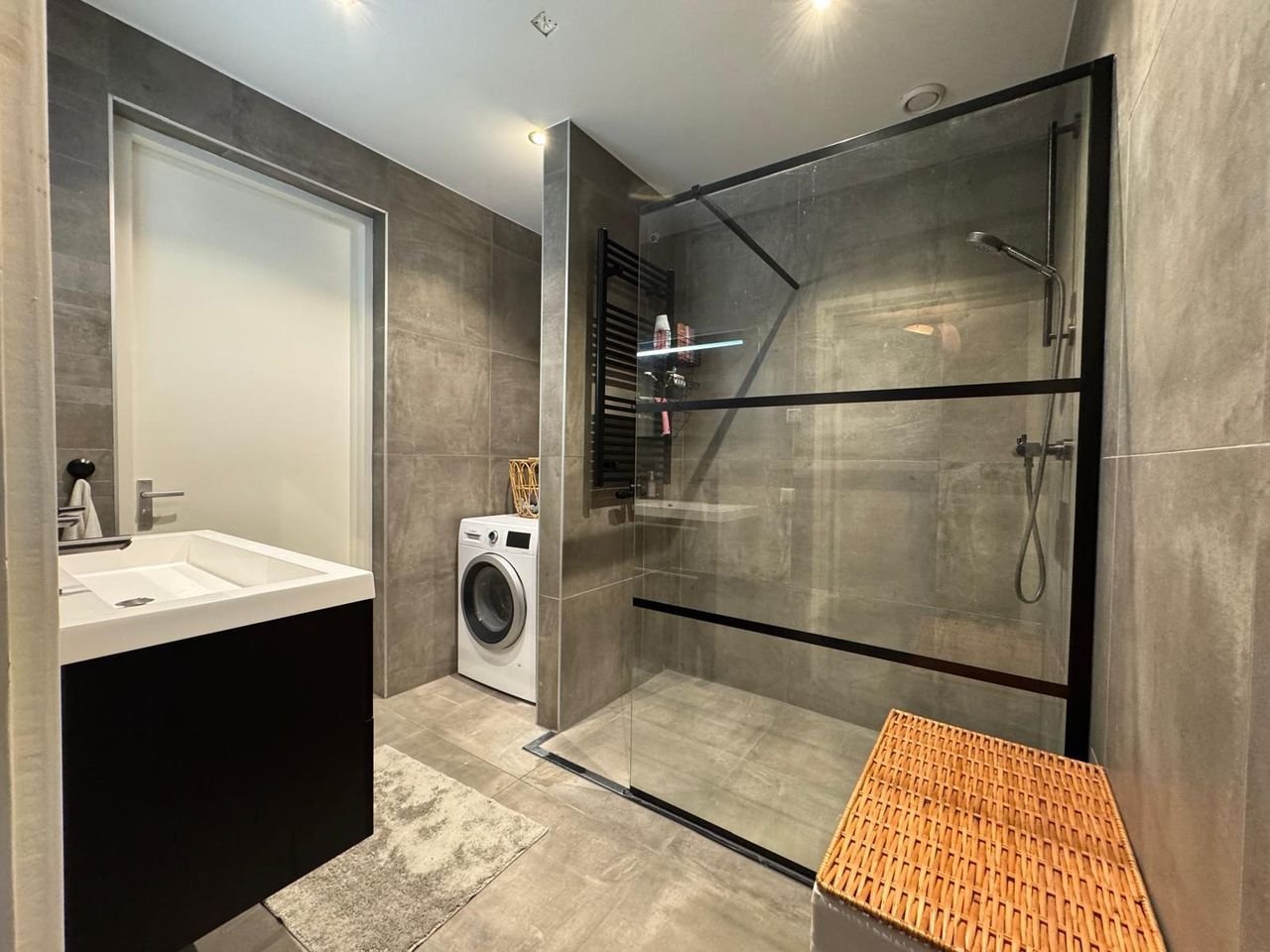 Benedenwoning met kookeiland en tuin - Afbeelding 11