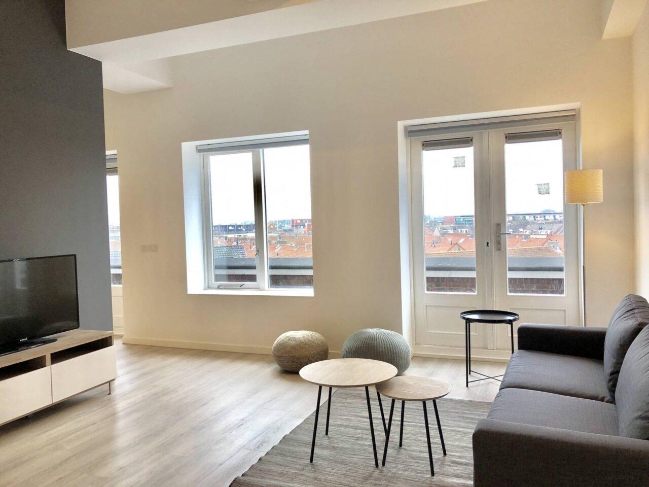 Gemeubileerd 2-kamerappartement met terras - Afbeelding 1