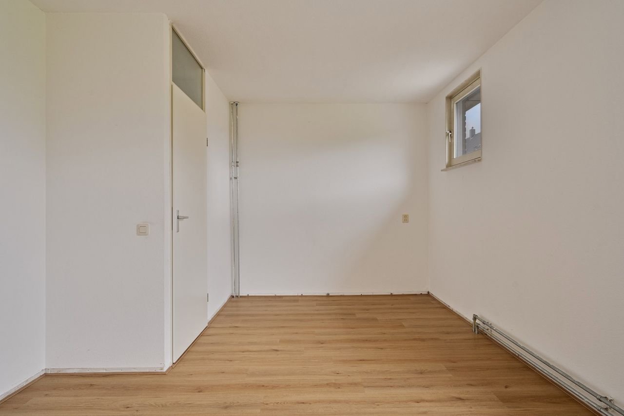 Ruime gezinswoning met tuin en zonnepanelen - Afbeelding 31