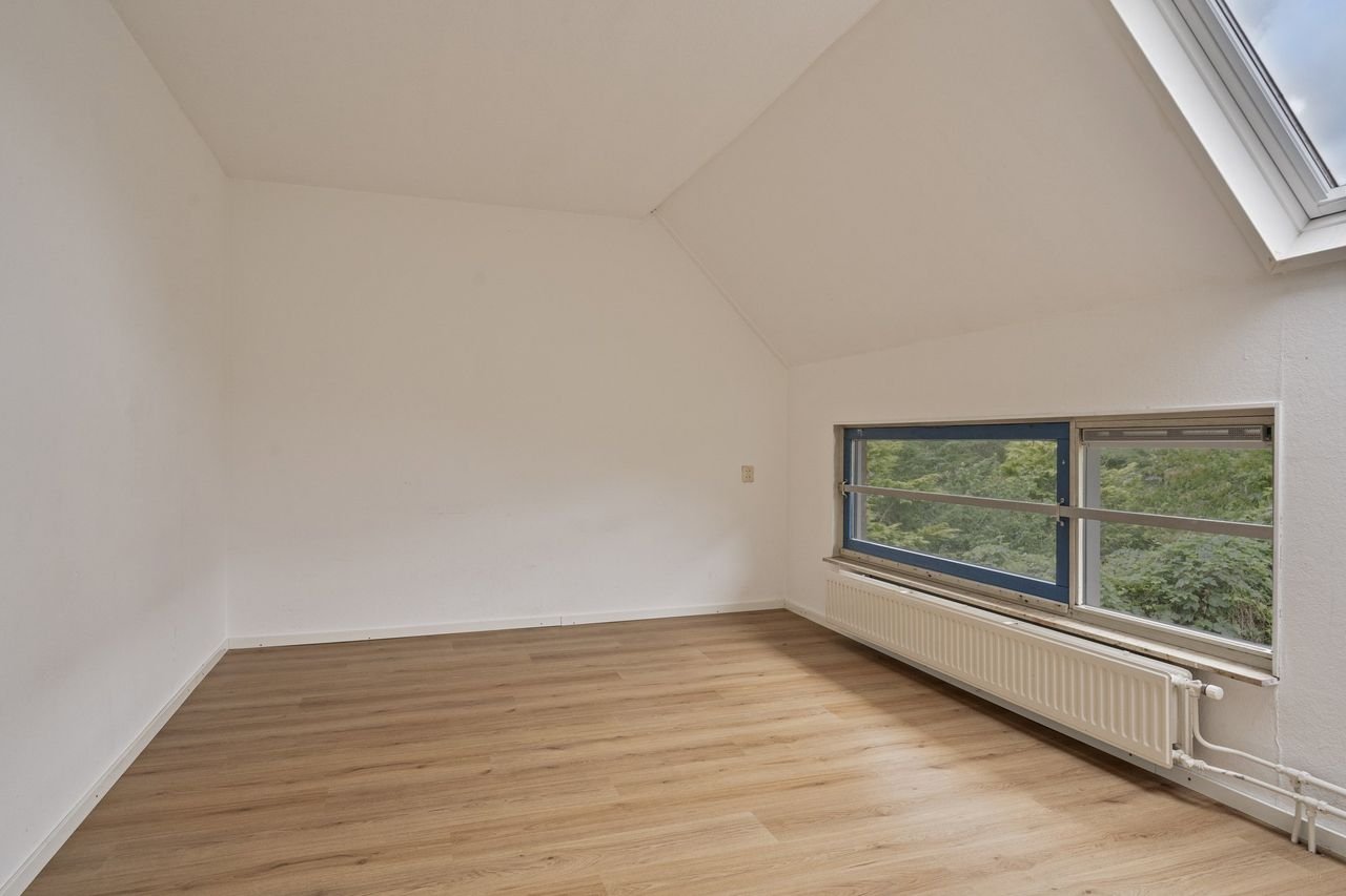 Ruime gezinswoning met tuin en zonnepanelen - Afbeelding 28