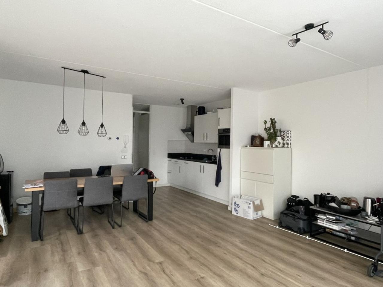 1-bedroom apartment near the station - Image 3