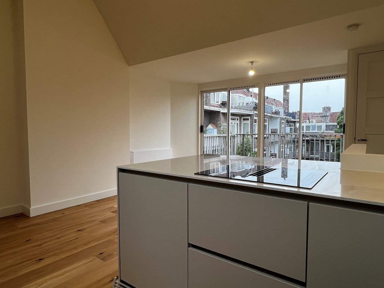 Licht bovenhuis met dakterras in Watergraafsmeer - Afbeelding 4