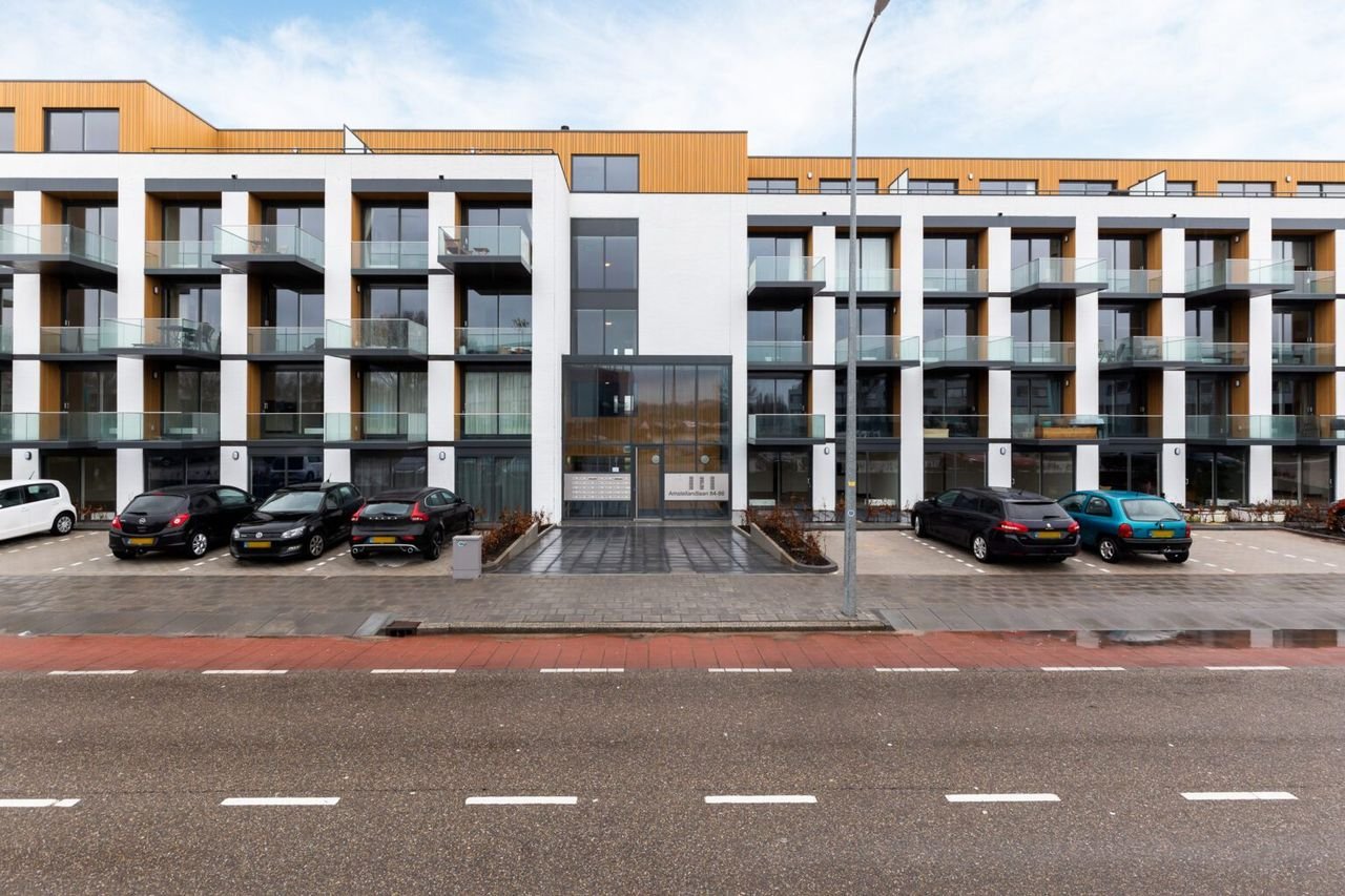 Licht appartement met balkon in Weesp - Afbeelding 2