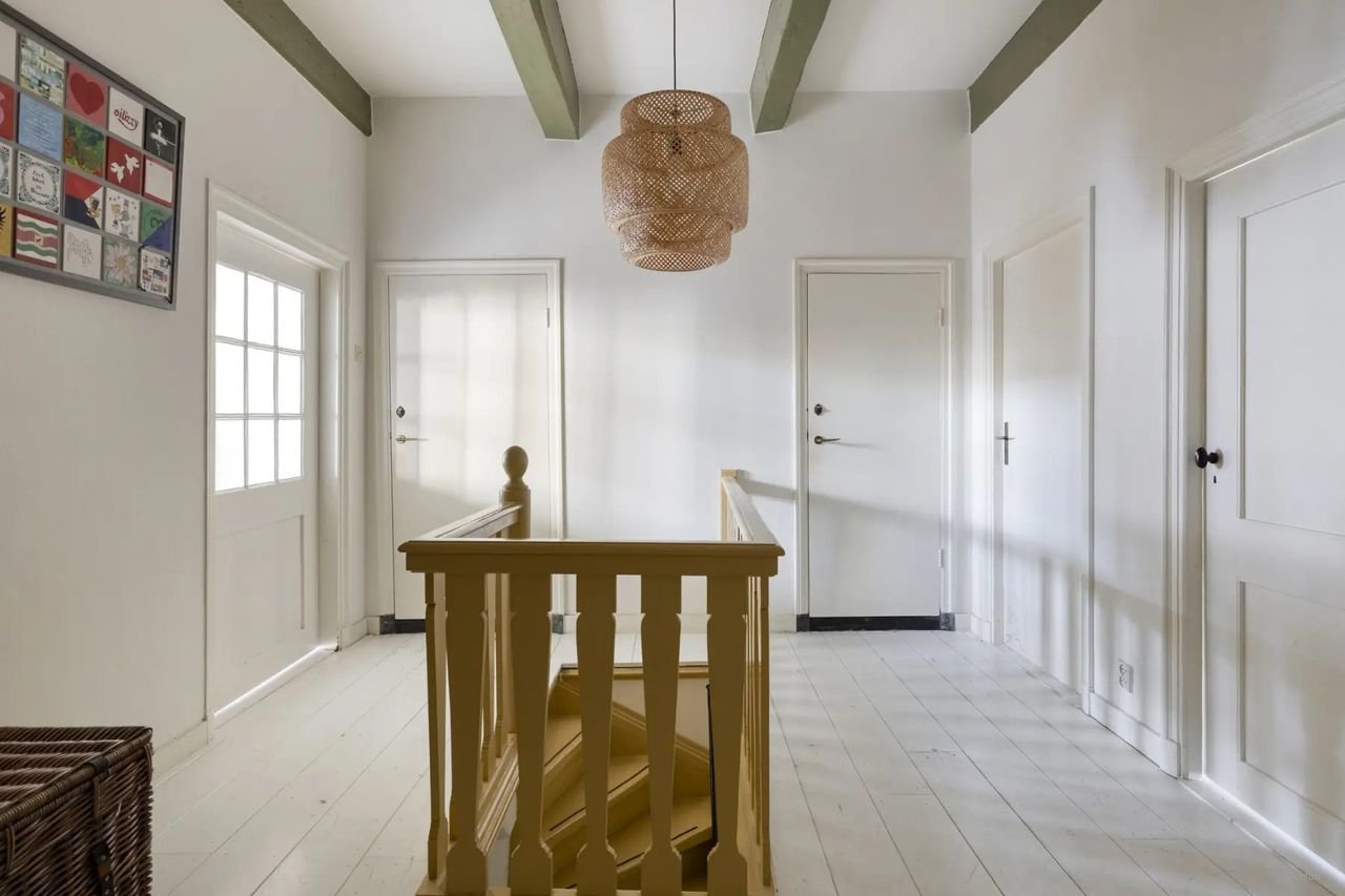 Spacious Monumental Residence in Naarden Vesting - Image 17