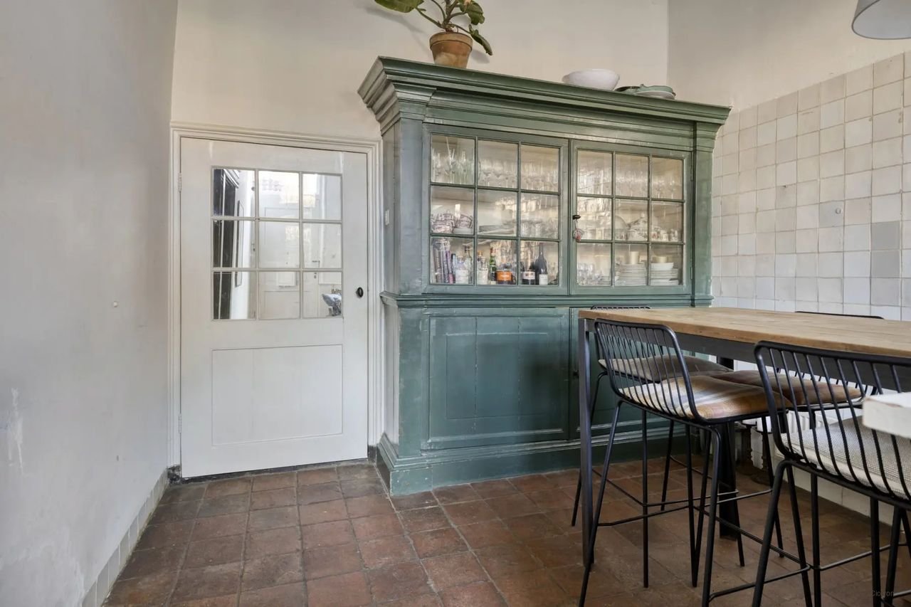 Spacious Monumental Residence in Naarden Vesting - Image 12