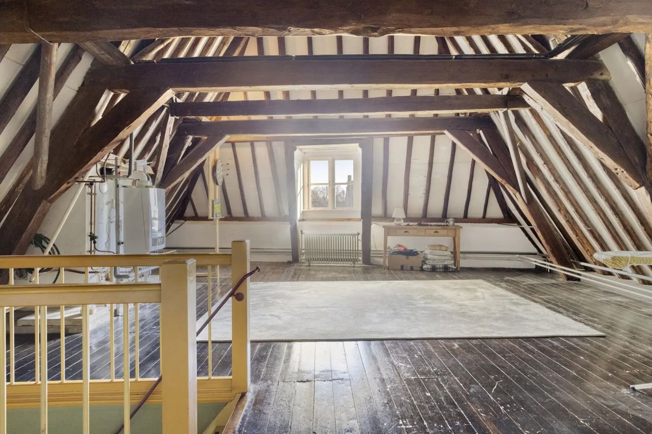 Spacious Monumental Residence in Naarden Vesting - Image 24