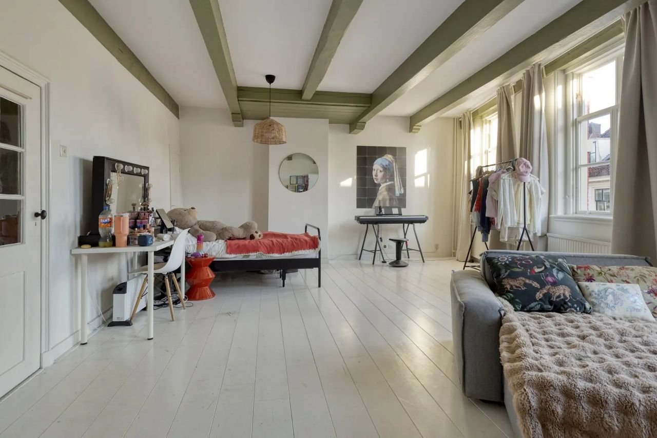 Spacious Monumental Residence in Naarden Vesting - Image 20