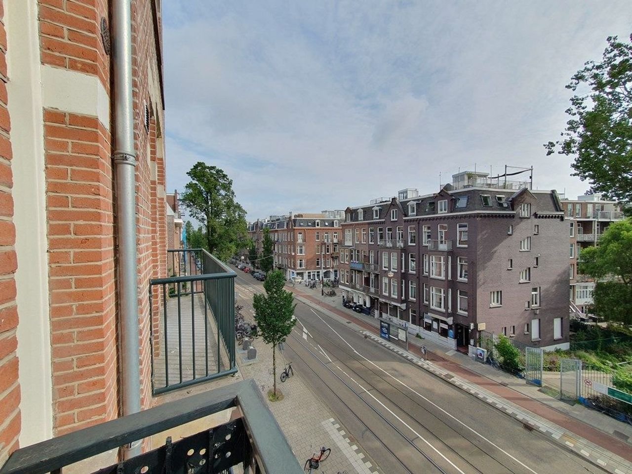 Gerenoveerd appartement met 3 balkons - Afbeelding 4