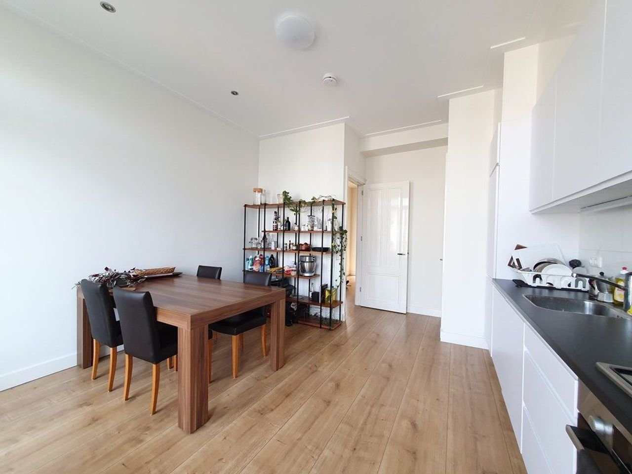 Gerenoveerd appartement met 3 balkons - Afbeelding 6