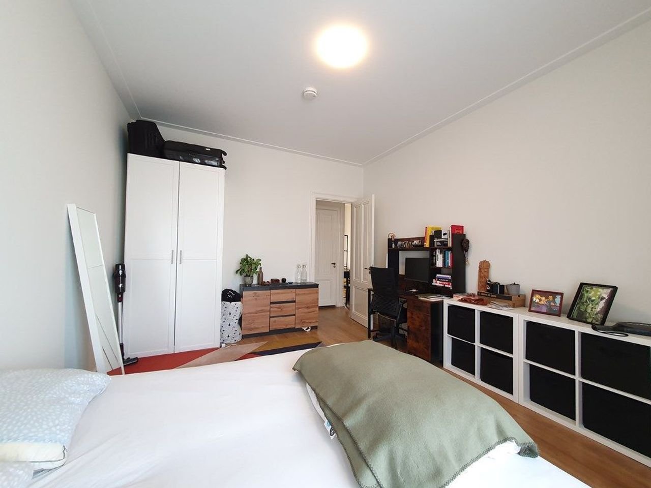 Gerenoveerd appartement met 3 balkons - Afbeelding 8