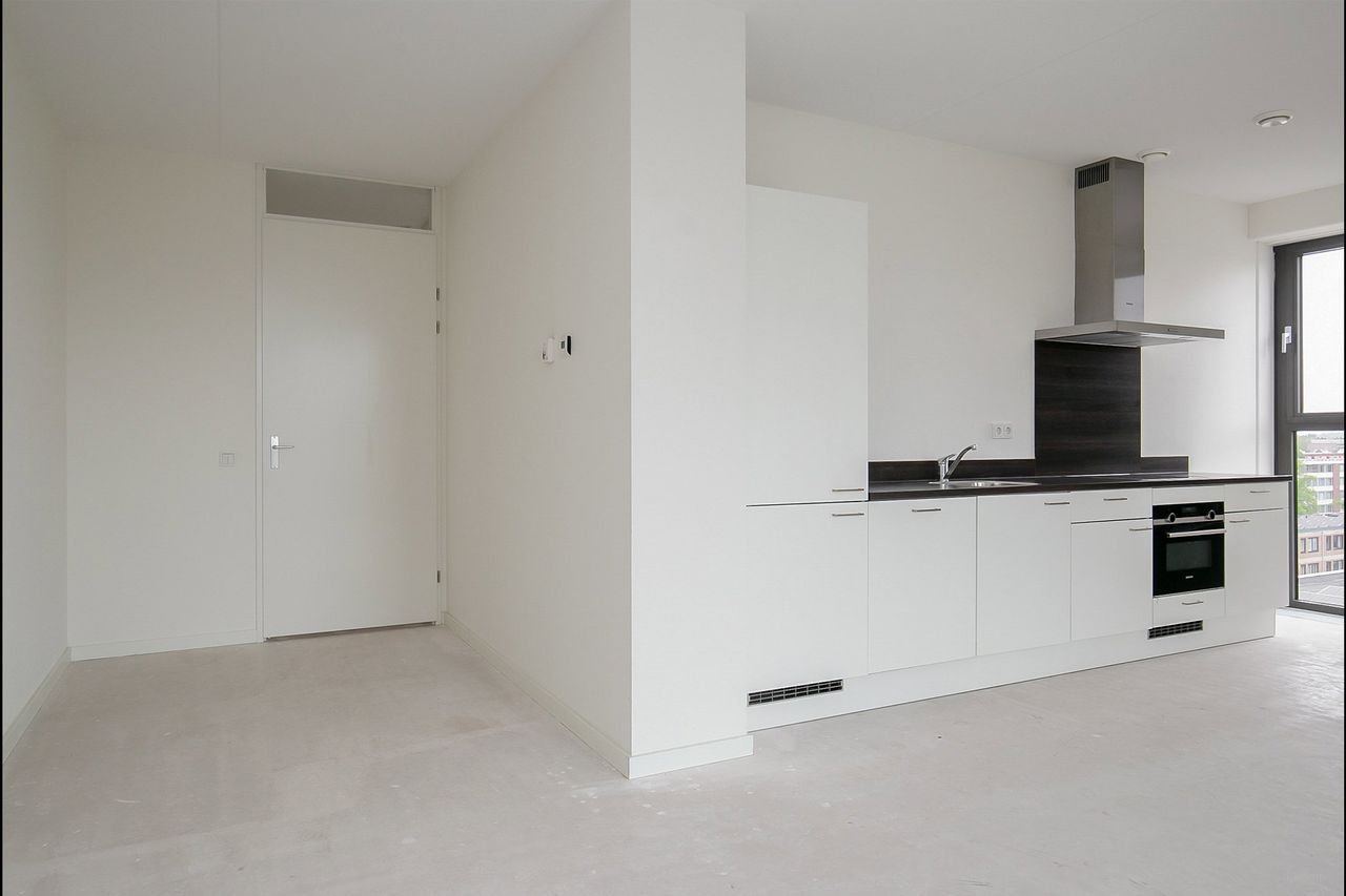 Modern appartement met balkon in Utrecht - Afbeelding 9