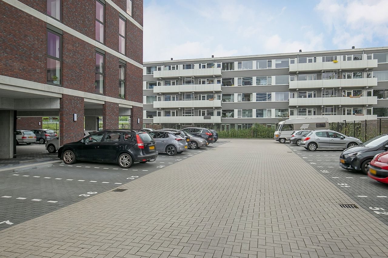 Modern appartement met balkon in Utrecht - Afbeelding 23