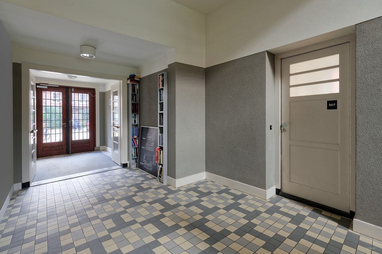 Licht hoekhuis in oude school Oost - Afbeelding 3