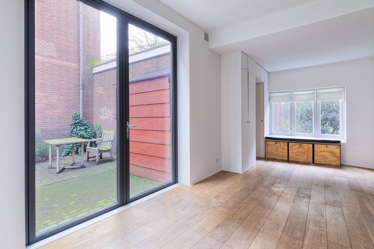 Licht hoekhuis in oude school Oost - Afbeelding 7