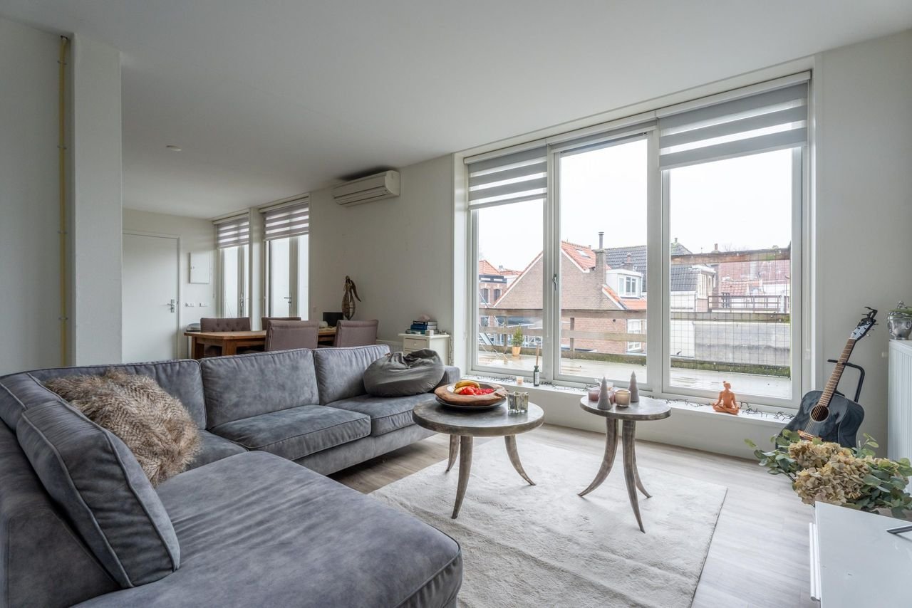 Royale studio (66m²) met balkon in Bovenstad - Afbeelding 1