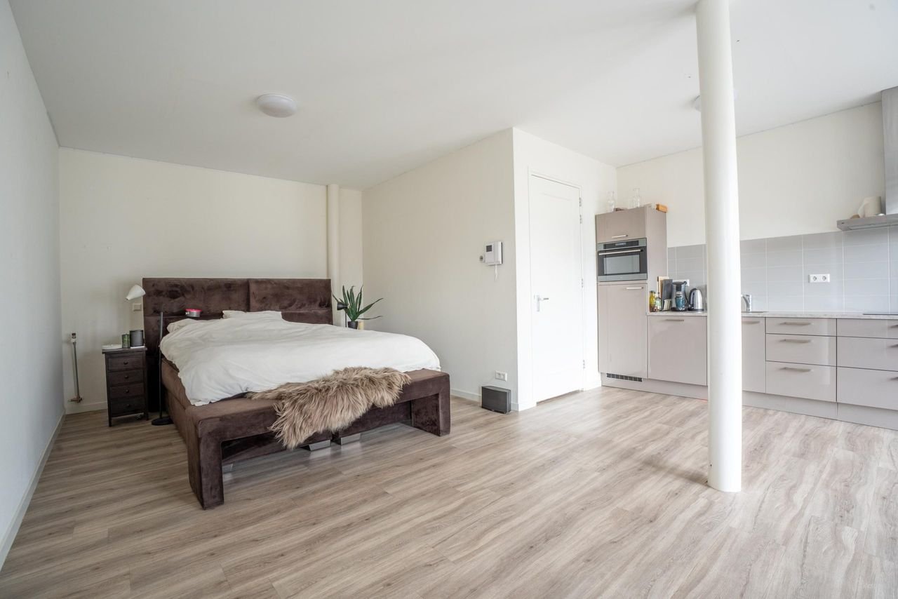 Royale studio (66m²) met balkon in Bovenstad - Afbeelding 7