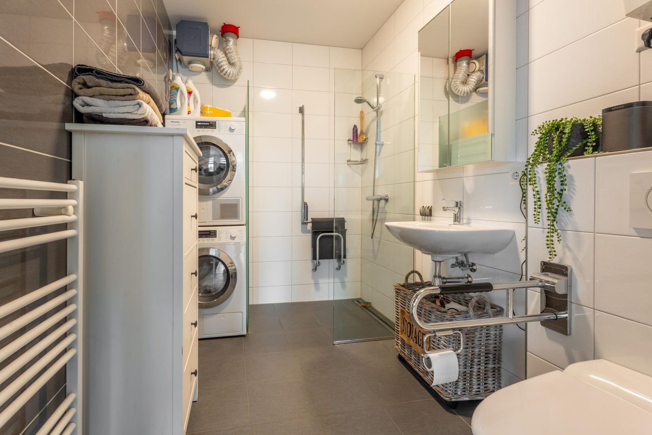 Royale studio (66m²) met balkon in Bovenstad - Afbeelding 8