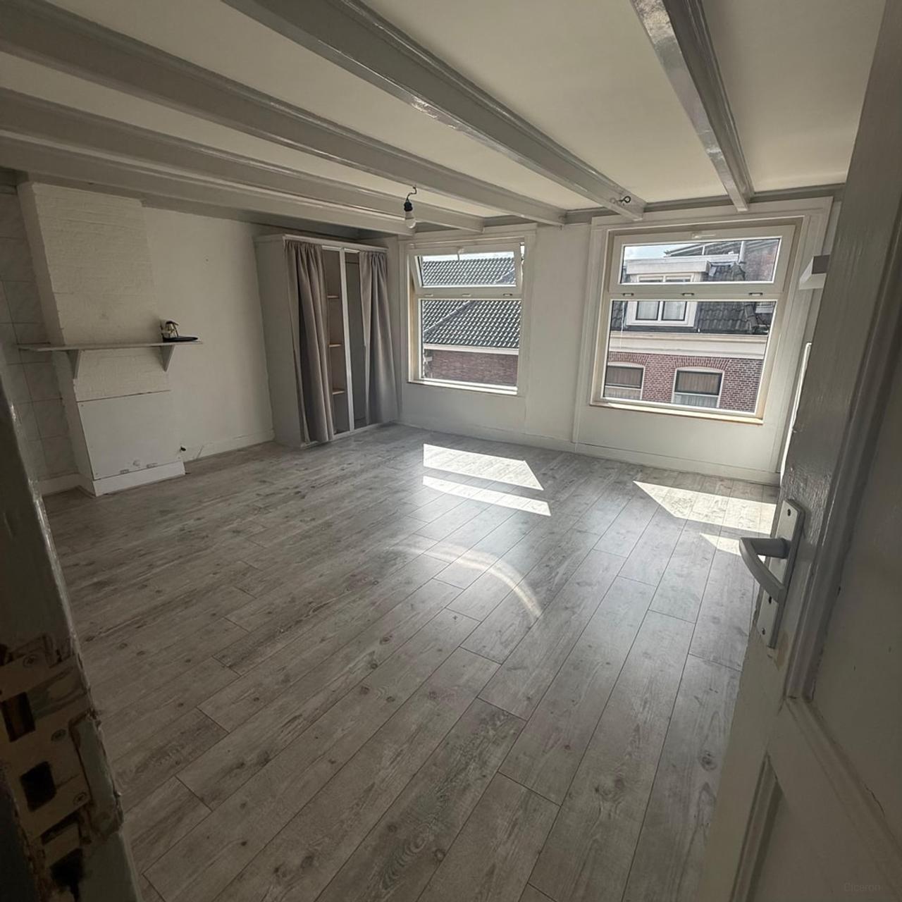 Room of 20 m² in the Stationsbuurt - Image 1