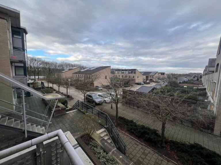 Ruim appartement met zicht op het kanaal - Afbeelding 9