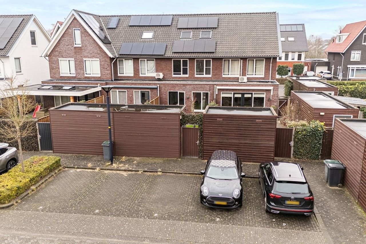 Sunny family home with energy label A - Image 23