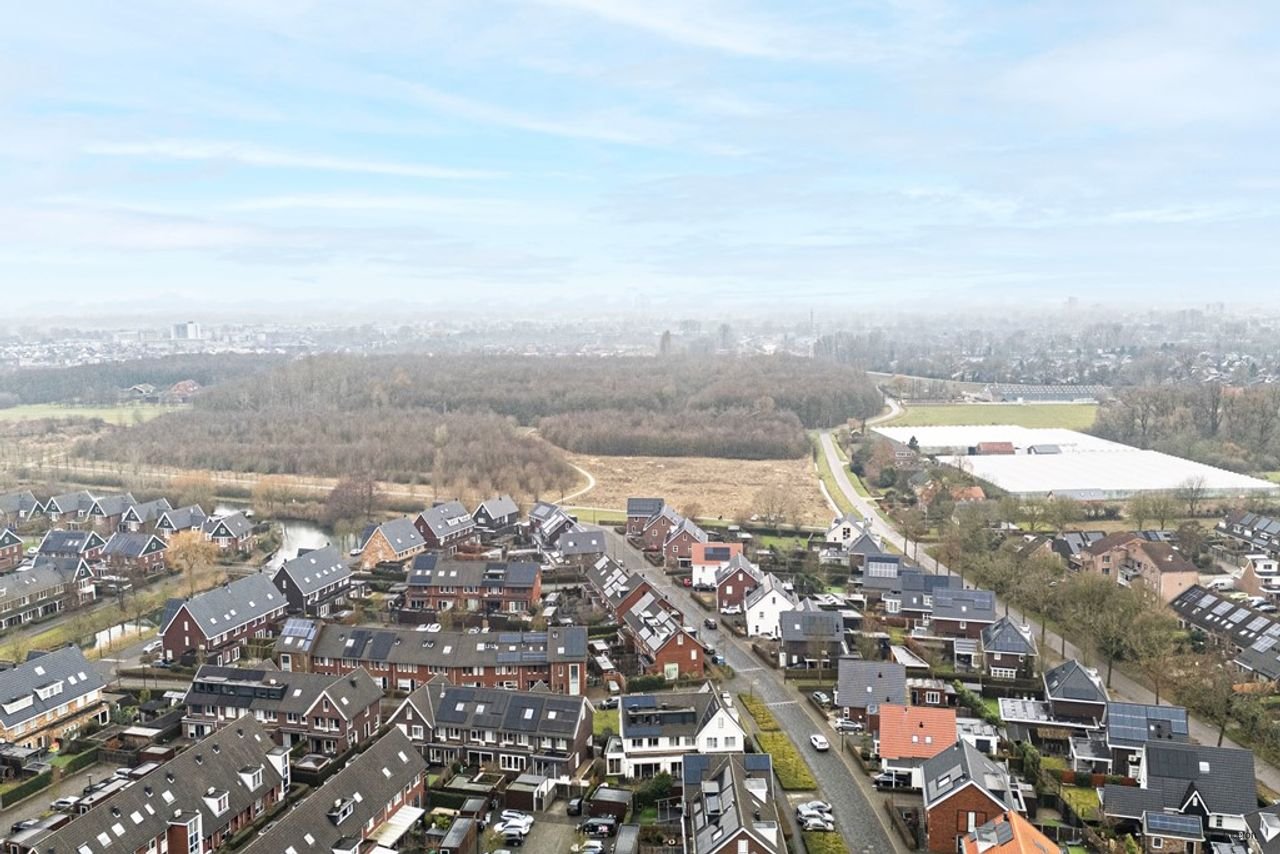 Sunny family home with energy label A - Image 25