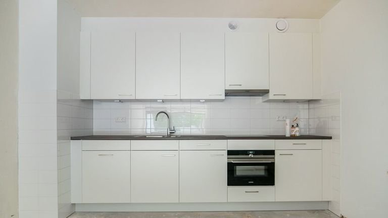 Apartment with large terrace in Leiden - Image 5