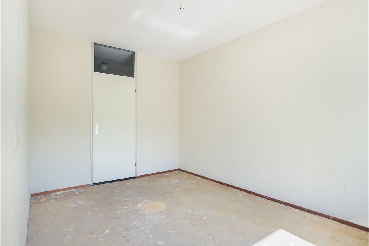 Apartment with large terrace in Leiden - Image 12