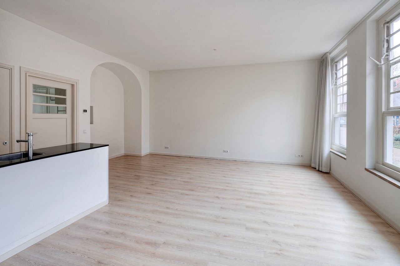 Benedenwoning in Oost met enorme tuin - Afbeelding 14