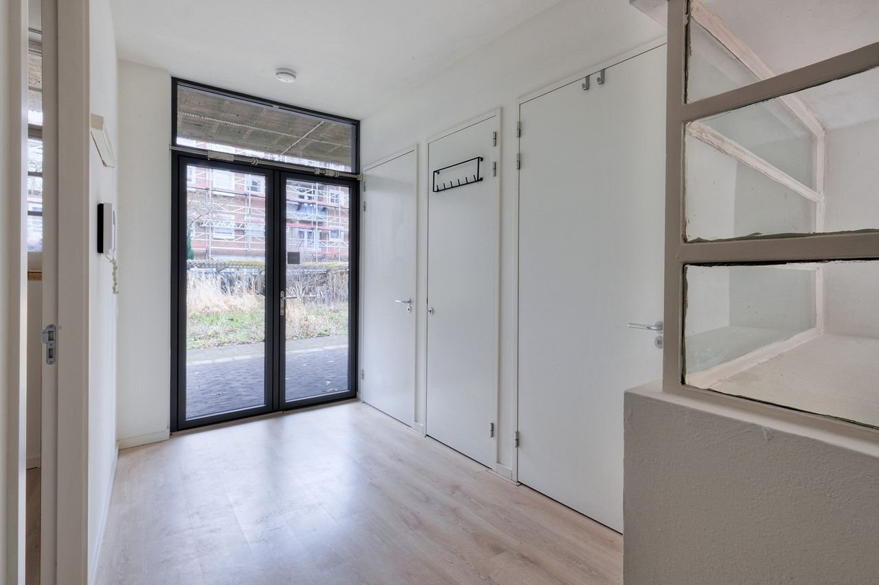 Benedenwoning in Oost met enorme tuin - Afbeelding 18