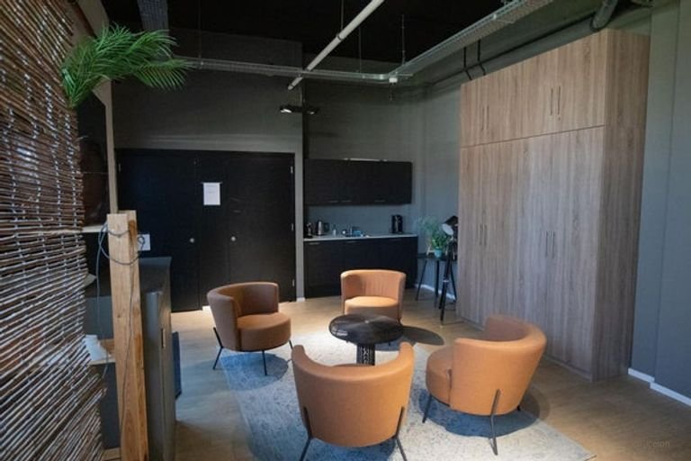 Ingerichte studio in hartje Den Haag - Afbeelding 20