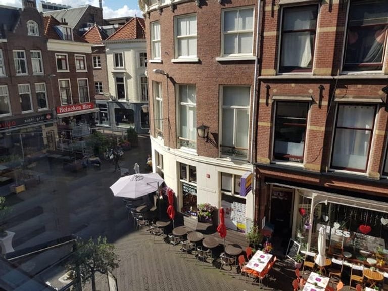 Gerenoveerd stadsappartement met terras - Afbeelding 2