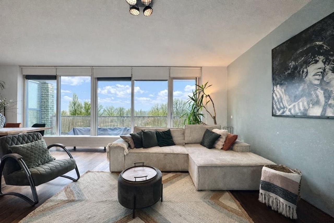 Licht 3-kamerappartement met balkon en parking - Afbeelding 9