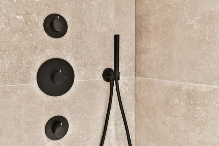 Gerenoveerd appartement met twee balkons - Afbeelding 18