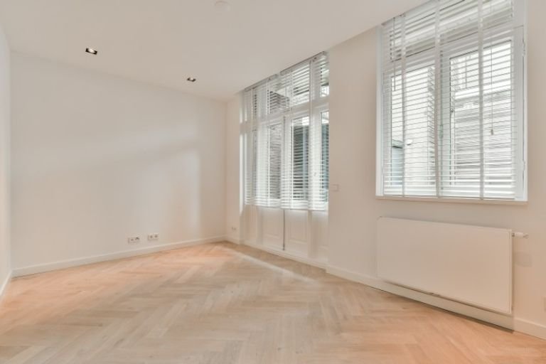 Gerenoveerd appartement met twee balkons - Afbeelding 12