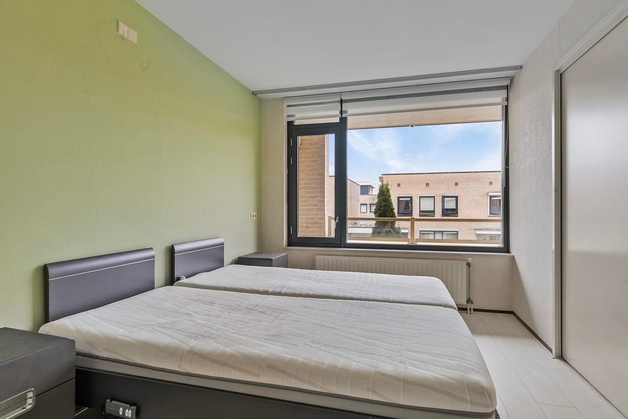 Comfortable 2-bedroom apartment (55+) - Image 11