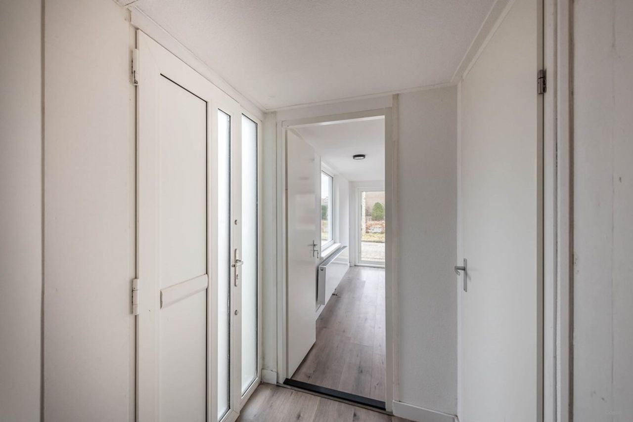 Royaal wonen: 125m² met kantoor op begane grond - Afbeelding 15