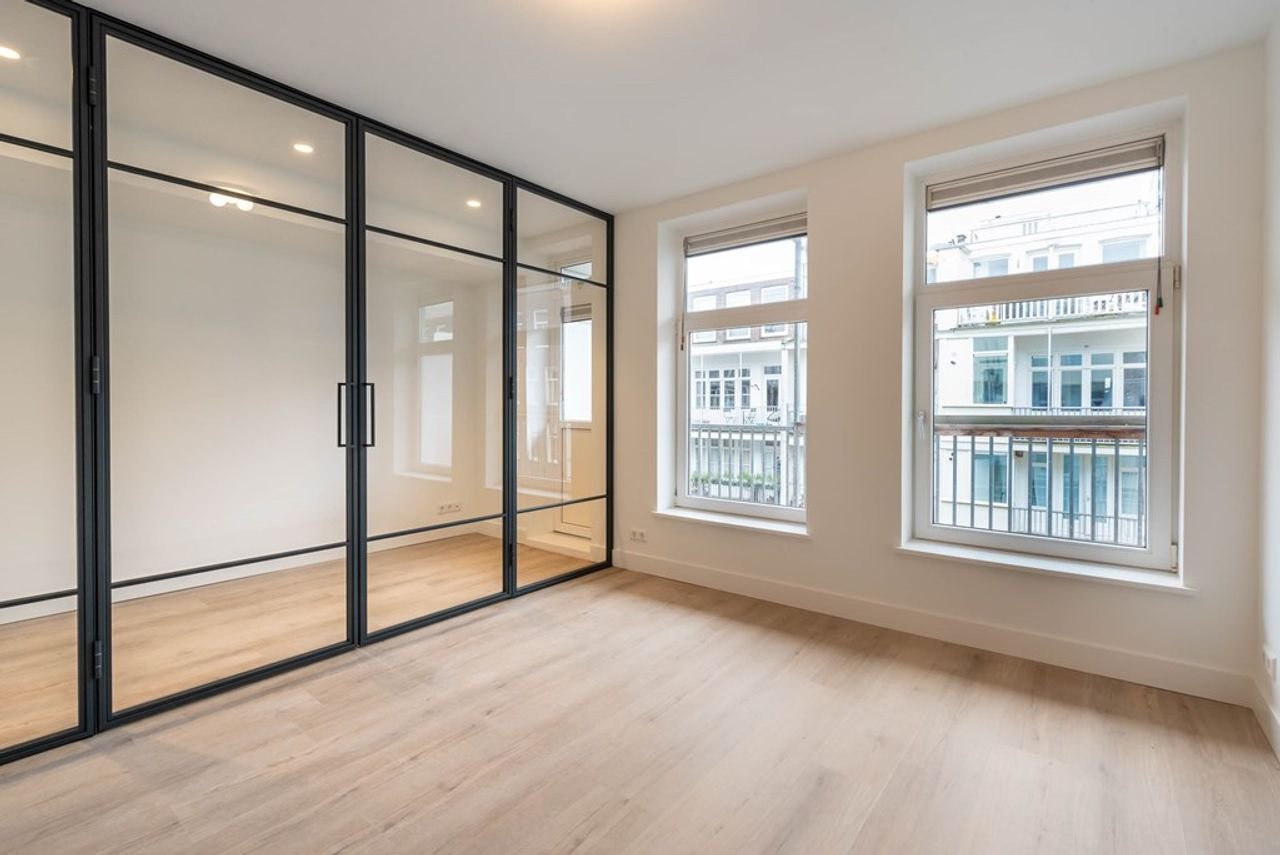 Gerenoveerd appartement met balkon in de Helmersbuurt - Afbeelding 8