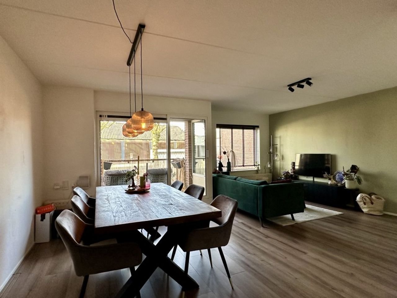 Royaal 4-kamerappartement met balkon in Hoogland - Afbeelding 3