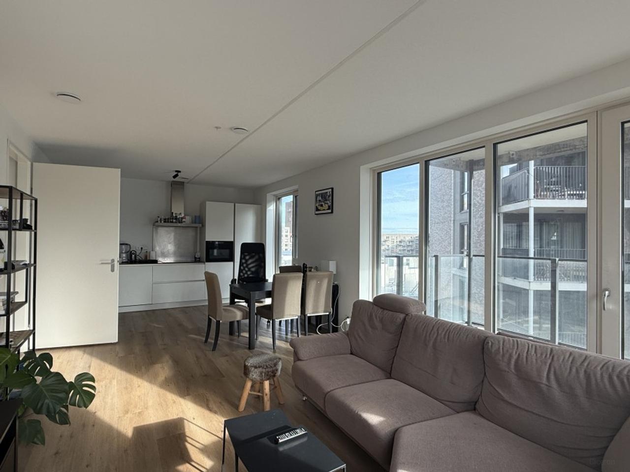3-kamerappartement met balkon in Leiden - Afbeelding 2
