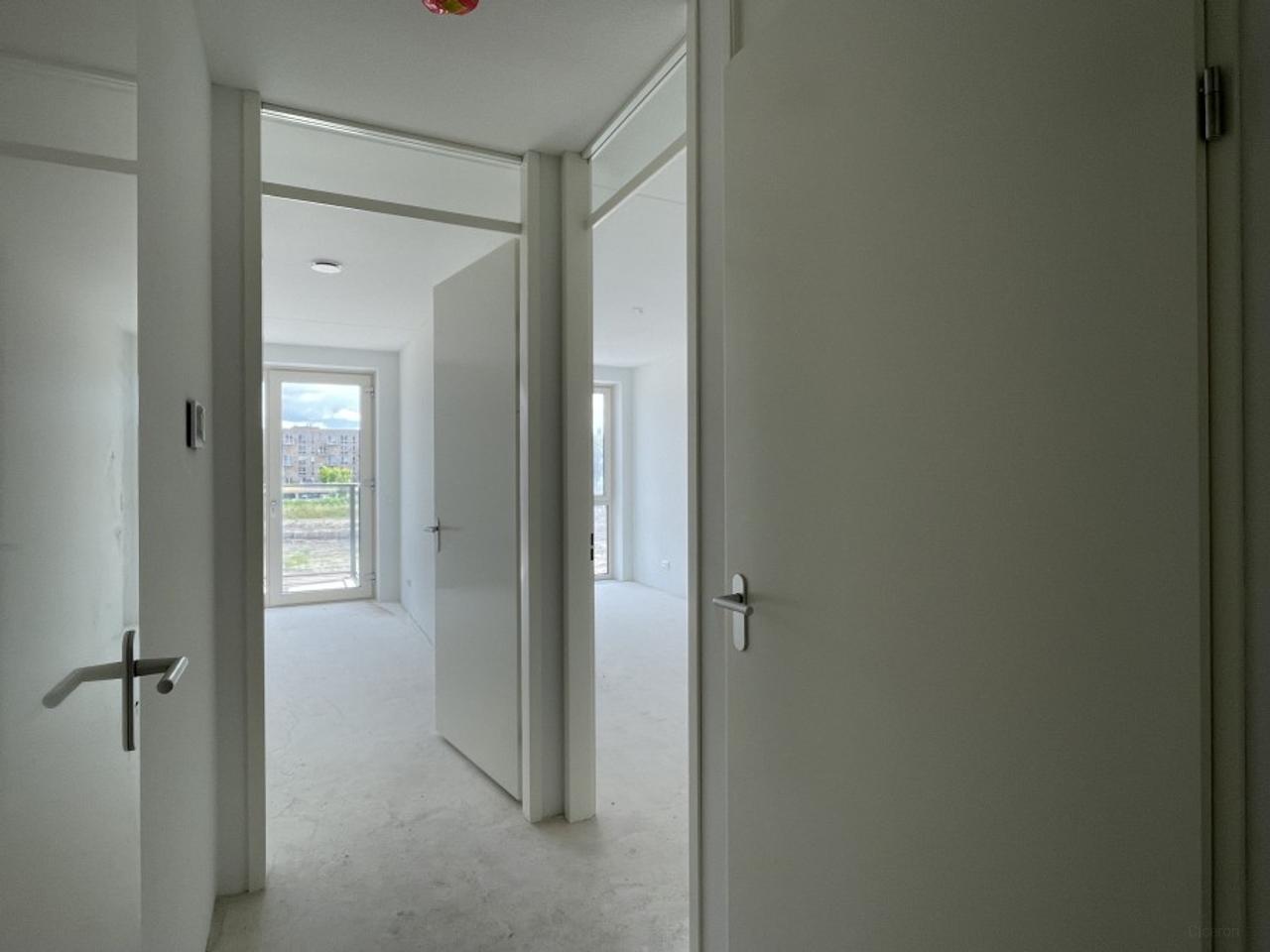 Nieuw 2-kamerappartement met balkon in Leiden - Afbeelding 3