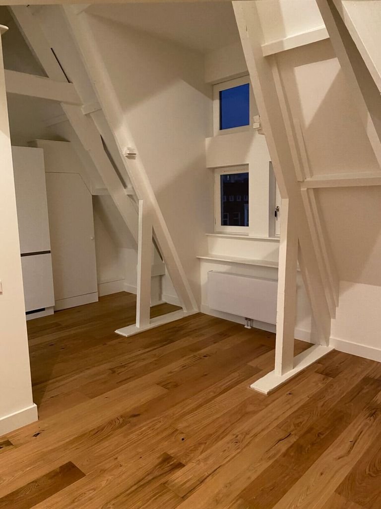 3-kamer woning in Oost met dakterras - Afbeelding 3