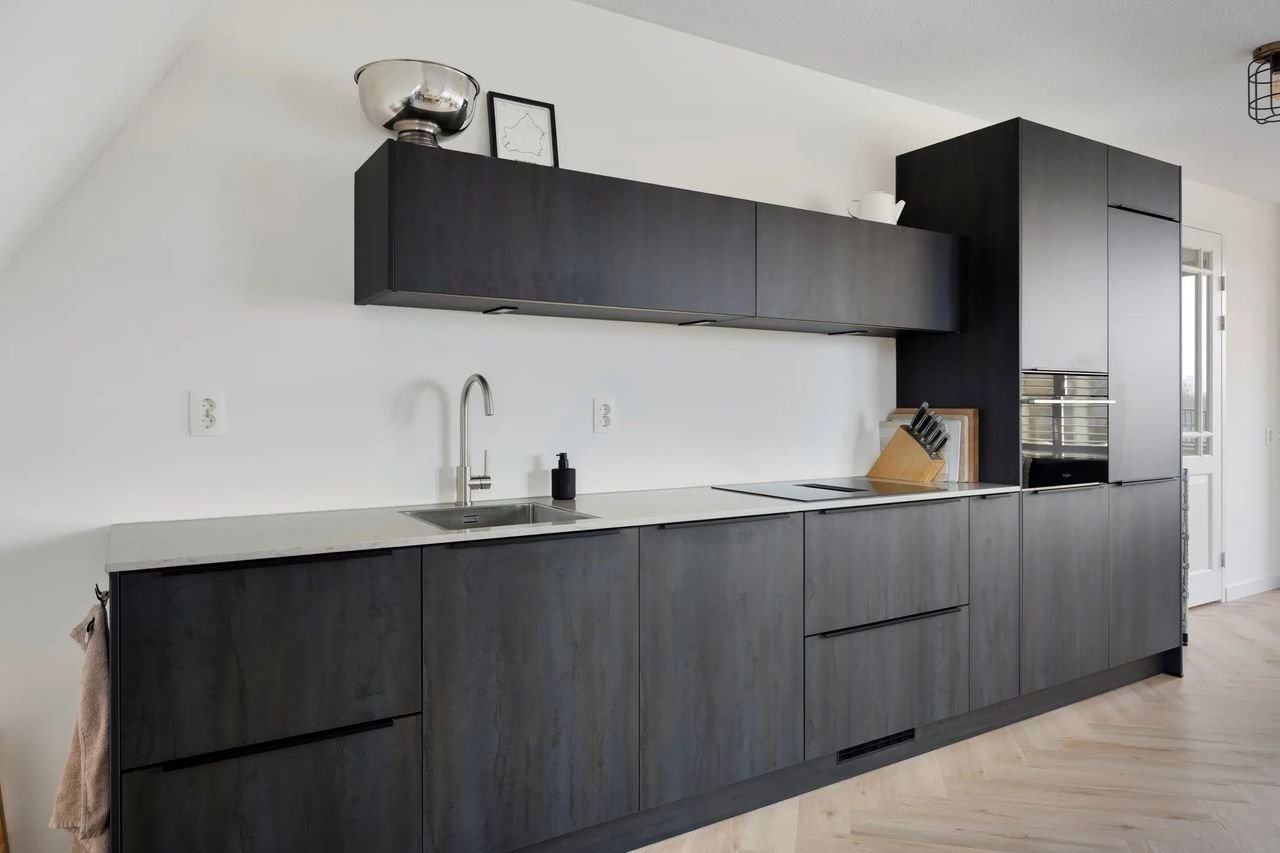 New-build top-floor apartment with sunny terrace - Image 6