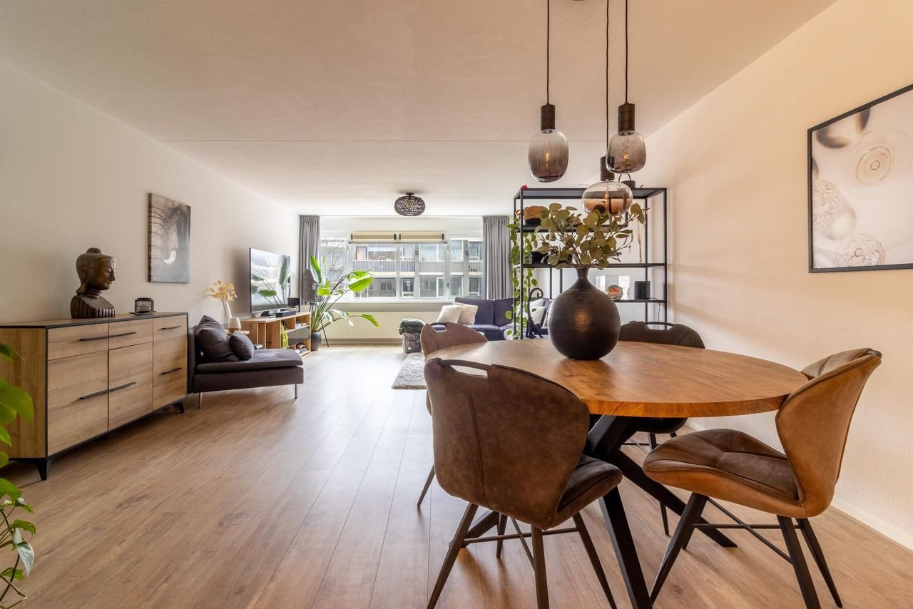 Spacious apartment on Van Weedestraat - Image 4