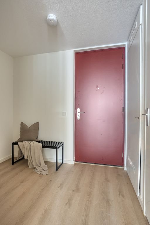 Modern living in the iconic Inde Lanscroon - Image 14