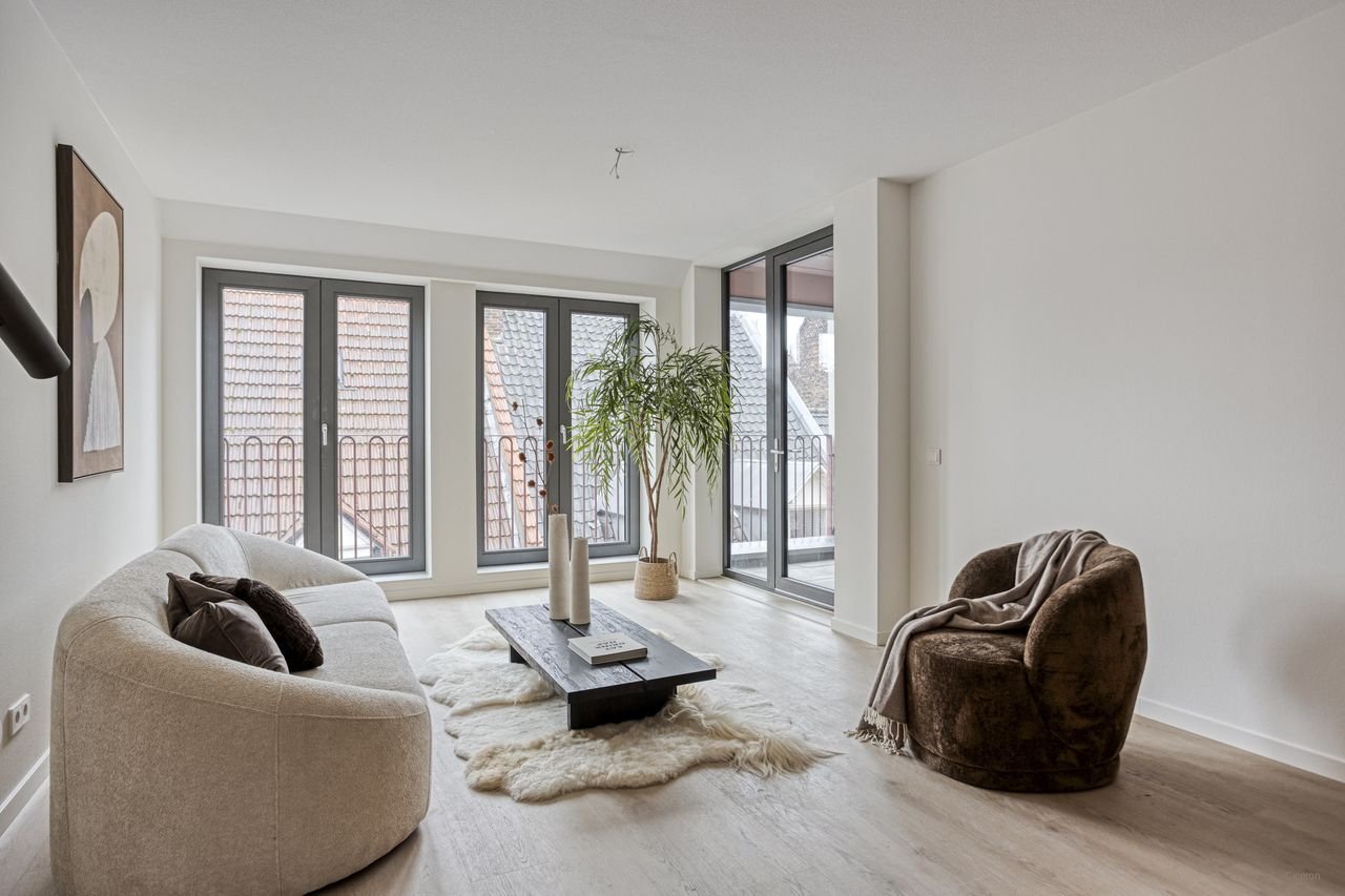 Modern living in the iconic Inde Lanscroon - Image 21