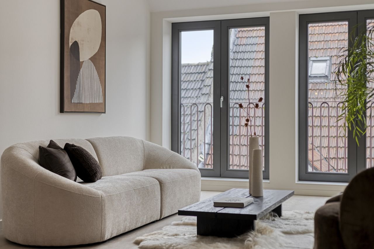 Modern living in the iconic Inde Lanscroon - Image 22